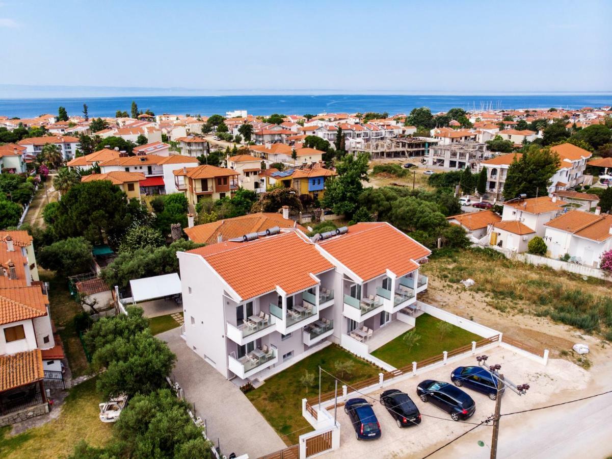 The Papoutsakis Apartments Nikiti  Buitenkant foto