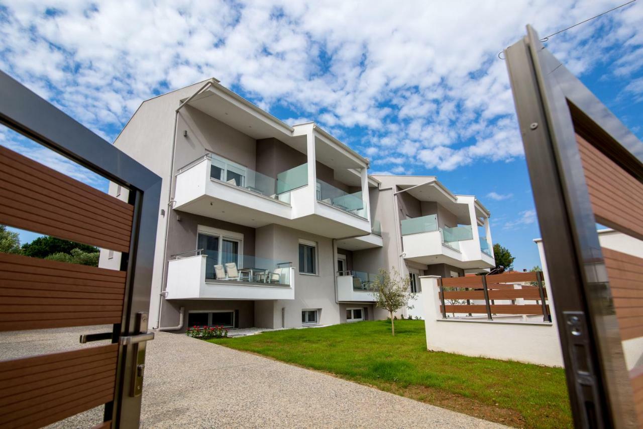 The Papoutsakis Apartments Nikiti  Buitenkant foto