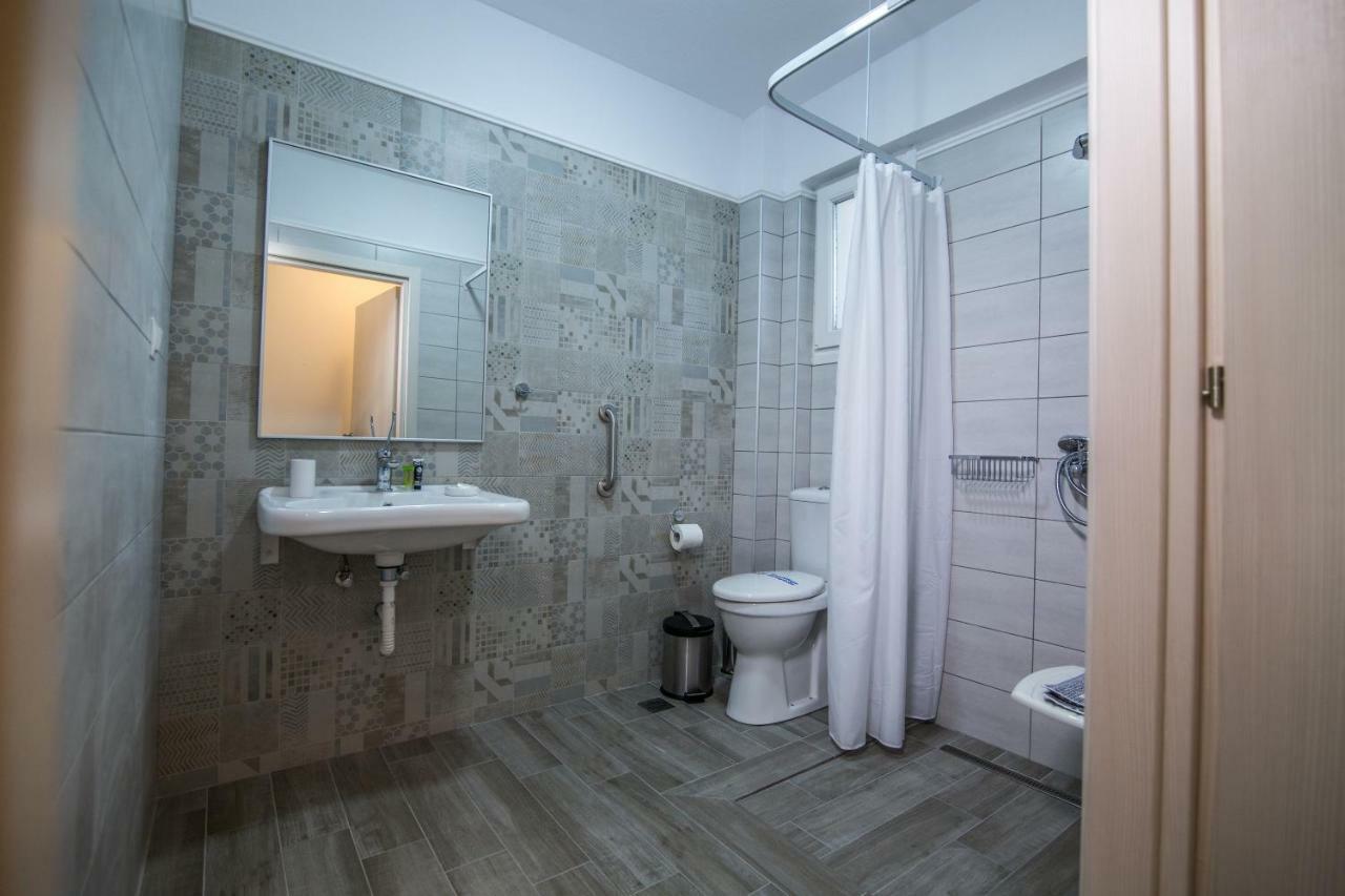 The Papoutsakis Apartments Nikiti  Buitenkant foto