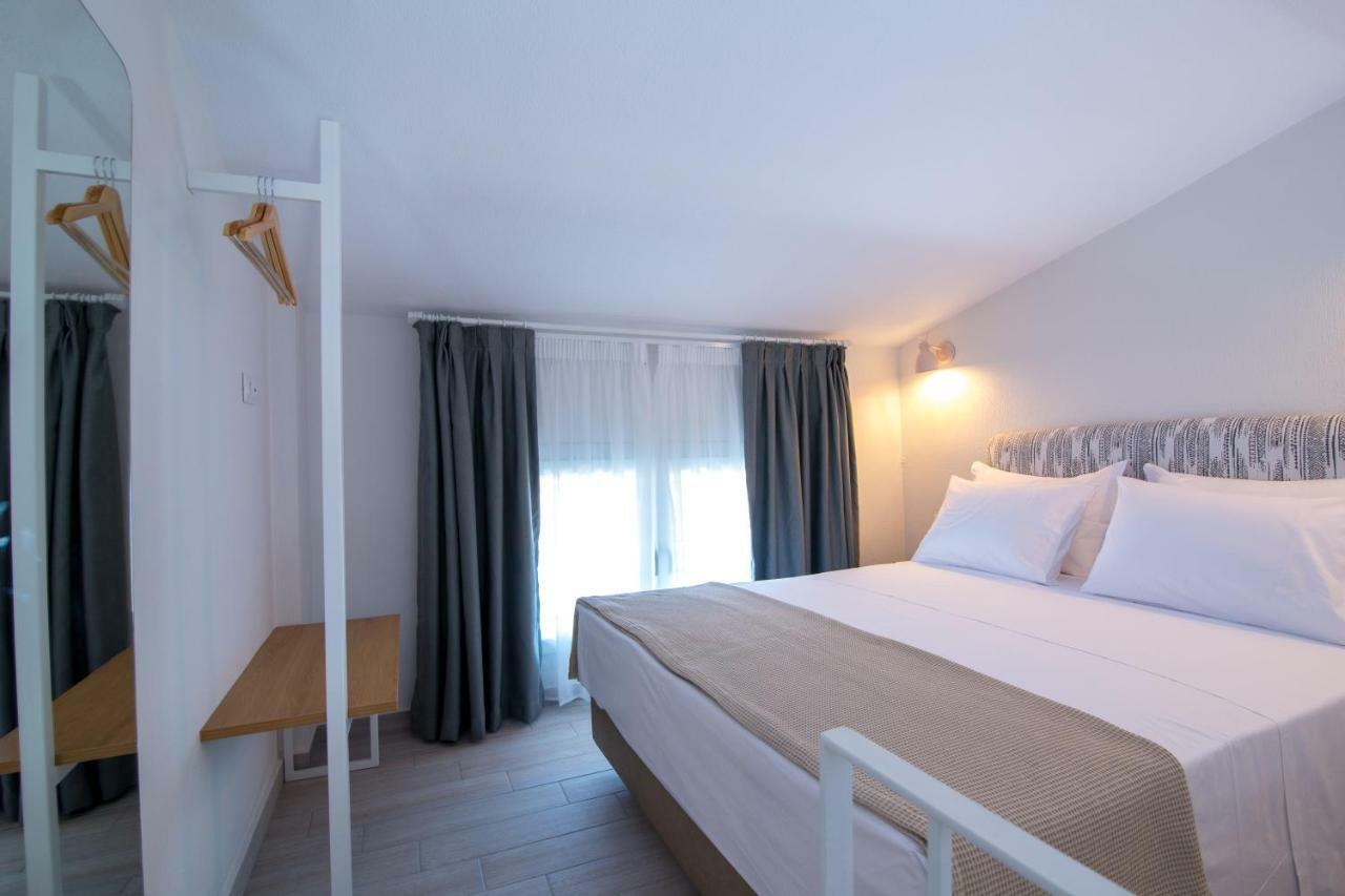 The Papoutsakis Apartments Nikiti  Buitenkant foto