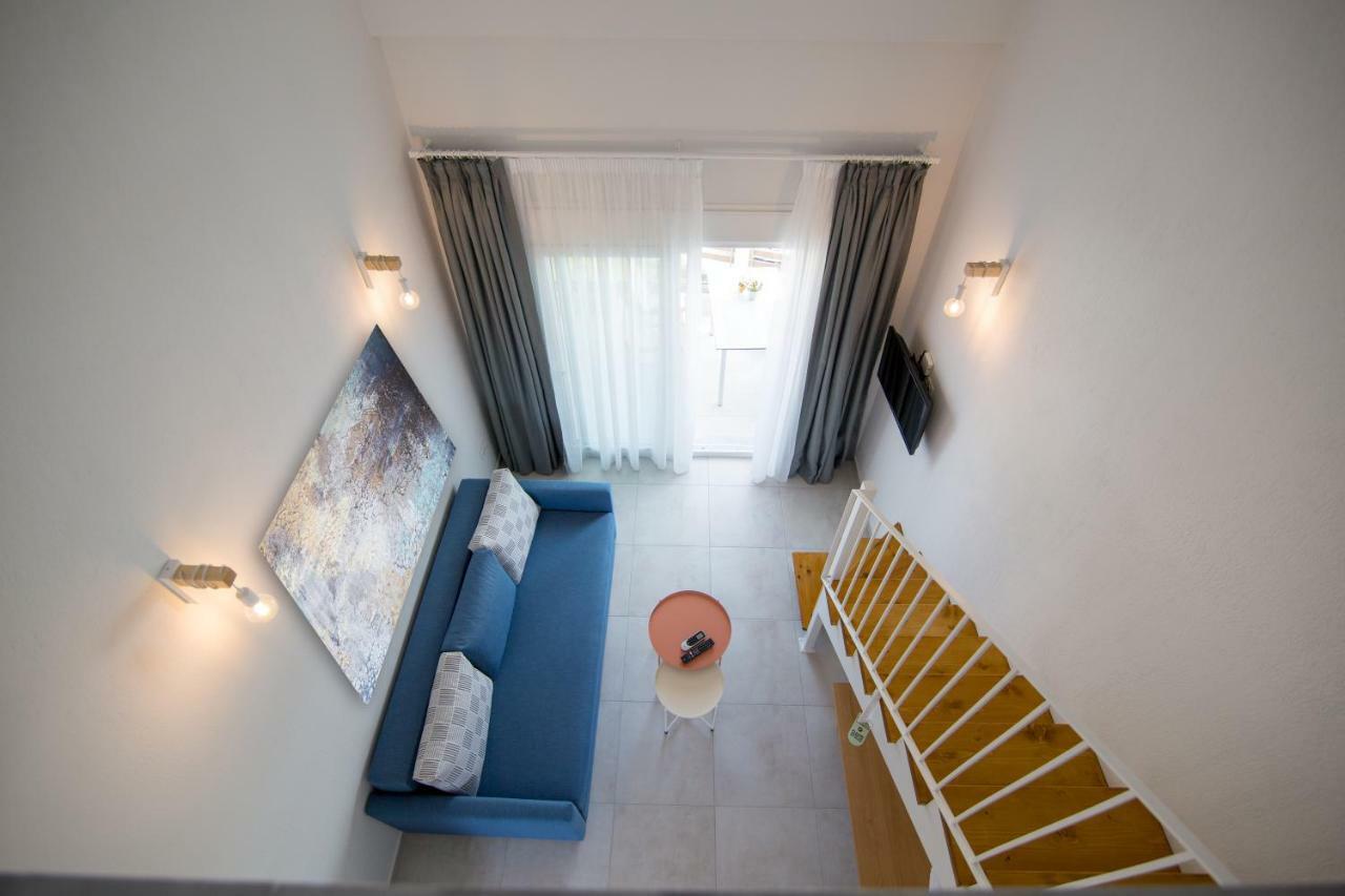 The Papoutsakis Apartments Nikiti  Buitenkant foto