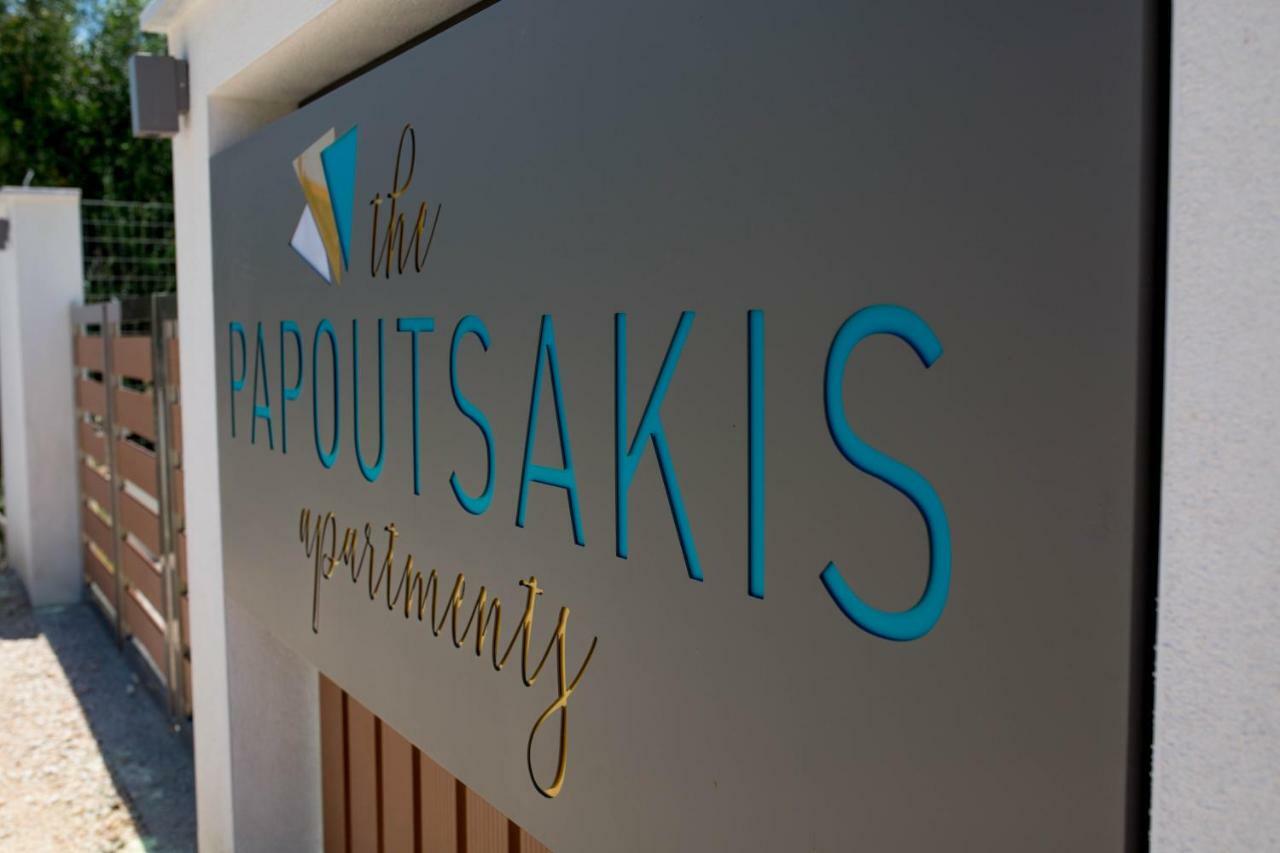 The Papoutsakis Apartments Nikiti  Buitenkant foto
