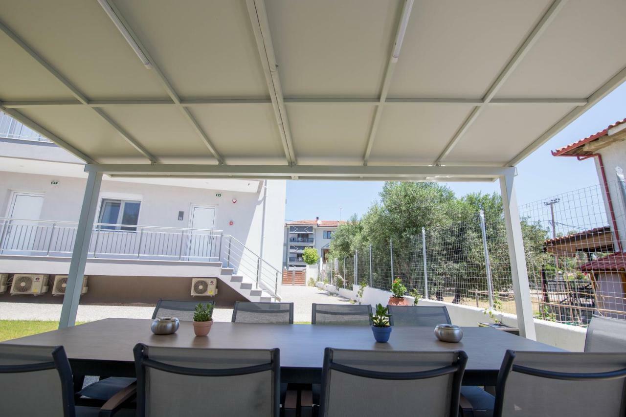 The Papoutsakis Apartments Nikiti  Buitenkant foto