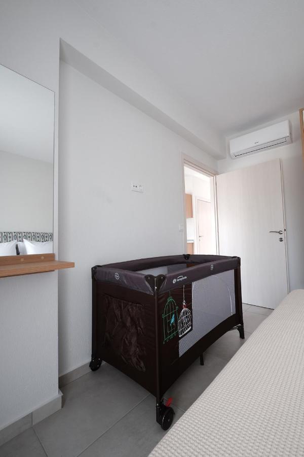 The Papoutsakis Apartments Nikiti  Buitenkant foto